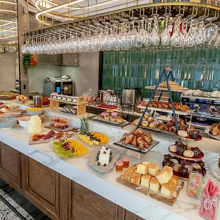 L&h Gran Via Hotel